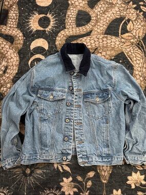 Men's Light Blue Denim Jacket with Dark Contrast Collar